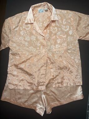 Silky Peach Floral Pajama Set size M